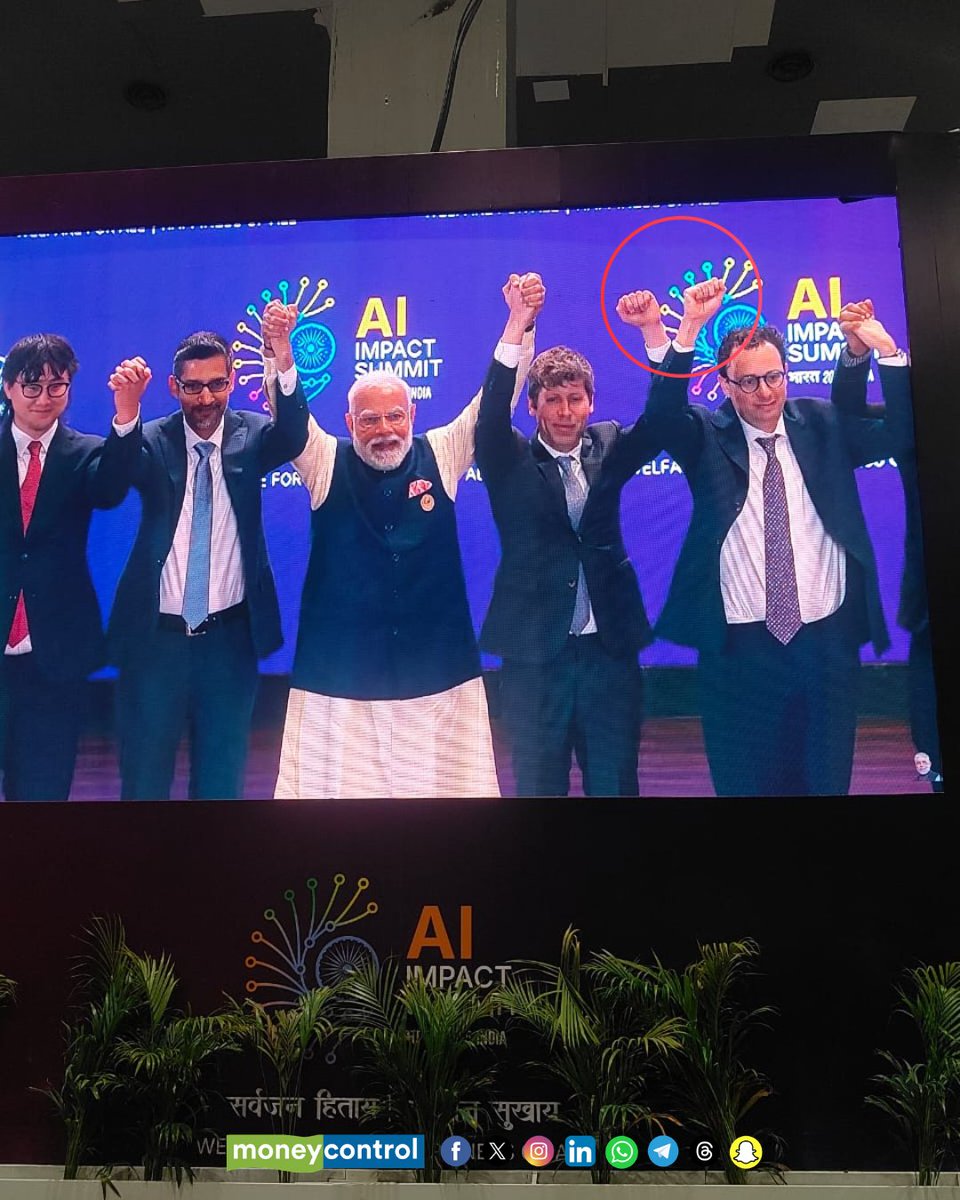 Moneycontrol tweet media