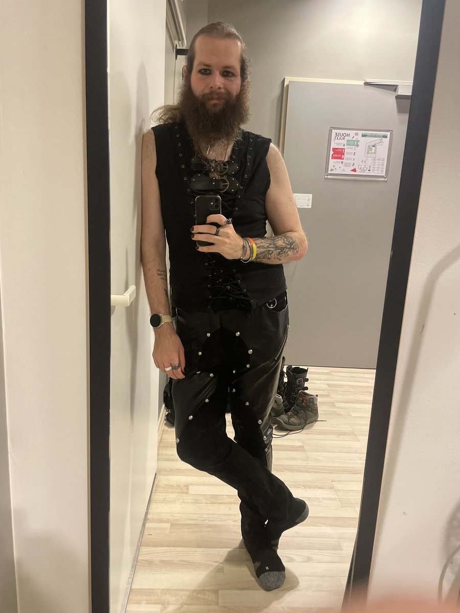 SleipnirAD's tweet photo. Feeling good about my body for once 😅😅 https://t.co/fcdmMIYInV
