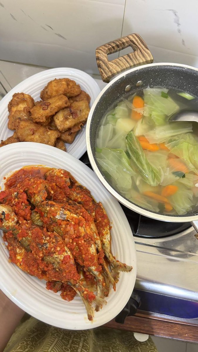 sibiwl's tweet photo. Spill masakan mama yg bikin kamu kangen rumah terus😛🤤 https://t.co/u7WT8uRhvd