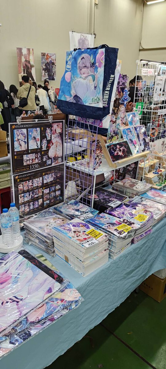 real_haku89's tweet photo. 台湾・台中CWT、本日はG11・G12にて委託しております。よろしくお願いします〜❤️ https://t.co/GuP5oH35Pf