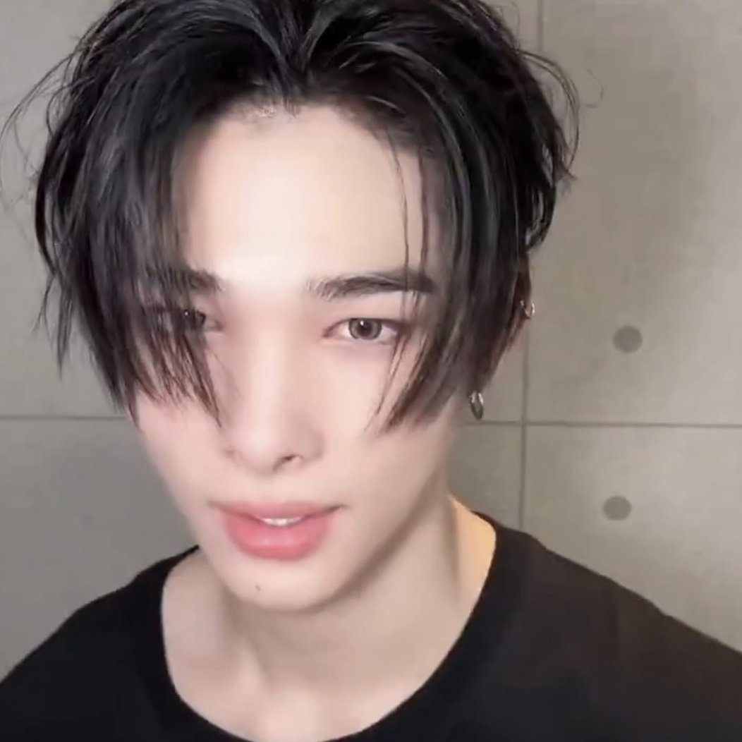 sh♱ome tweet media