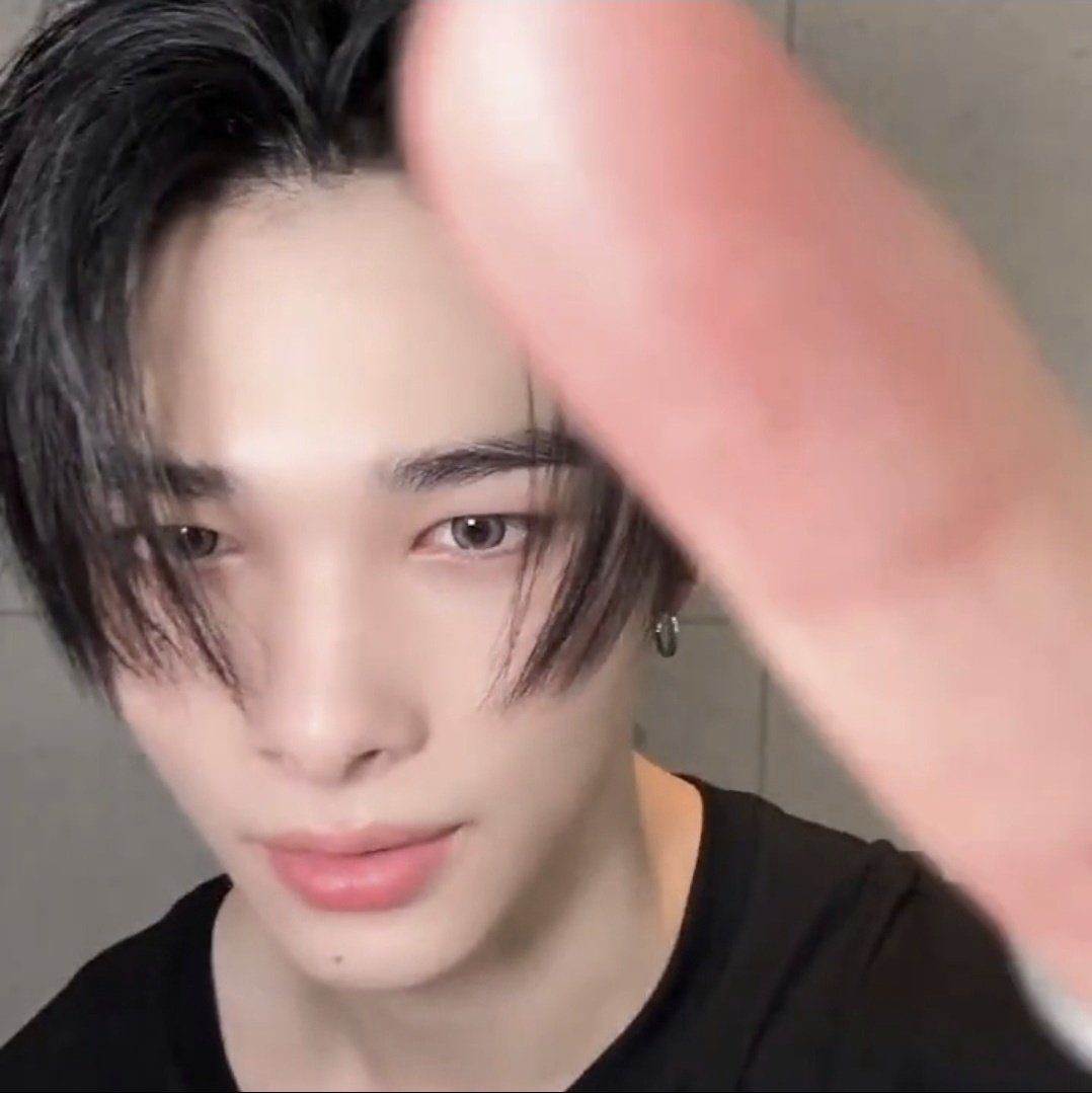 sh♱ome tweet media