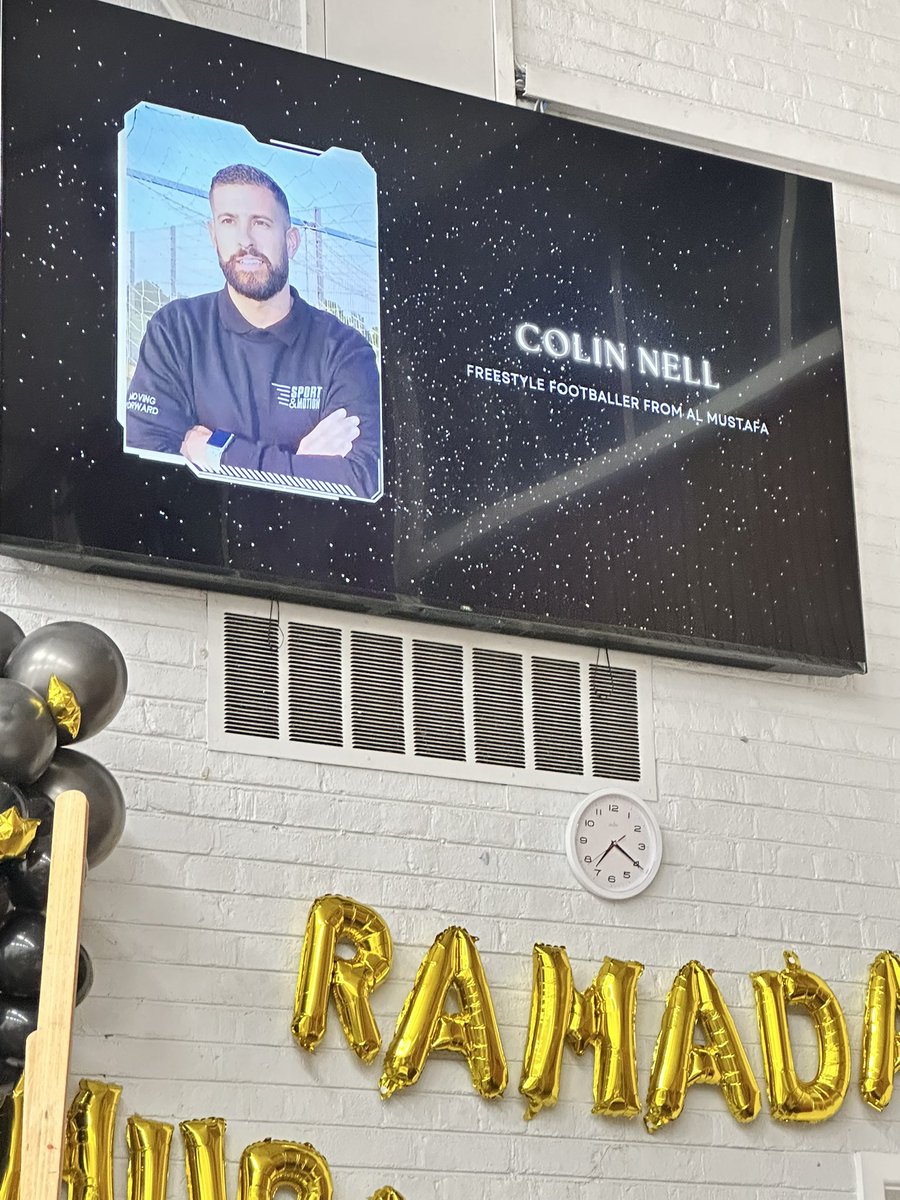 5Naureen's tweet image. Colin Neil, freestyle footballer, entertained those at  @NewsteadWood’s Interfaith Iftar with his awesome skills. 

#WeAreNewstead #Inclusion #Belonging