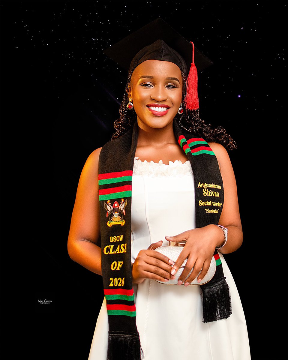 SArigumisiriza's tweet photo. This isn't just a degree — it's proof that quiet resilience makes the loudest noise. To my parents who believed when I doubted, to friends who became family, to God who never left: this is ours. Dreamed it, worked for it,earned it
#76thmakgraduation https://t.co/DTXzdMBa1P