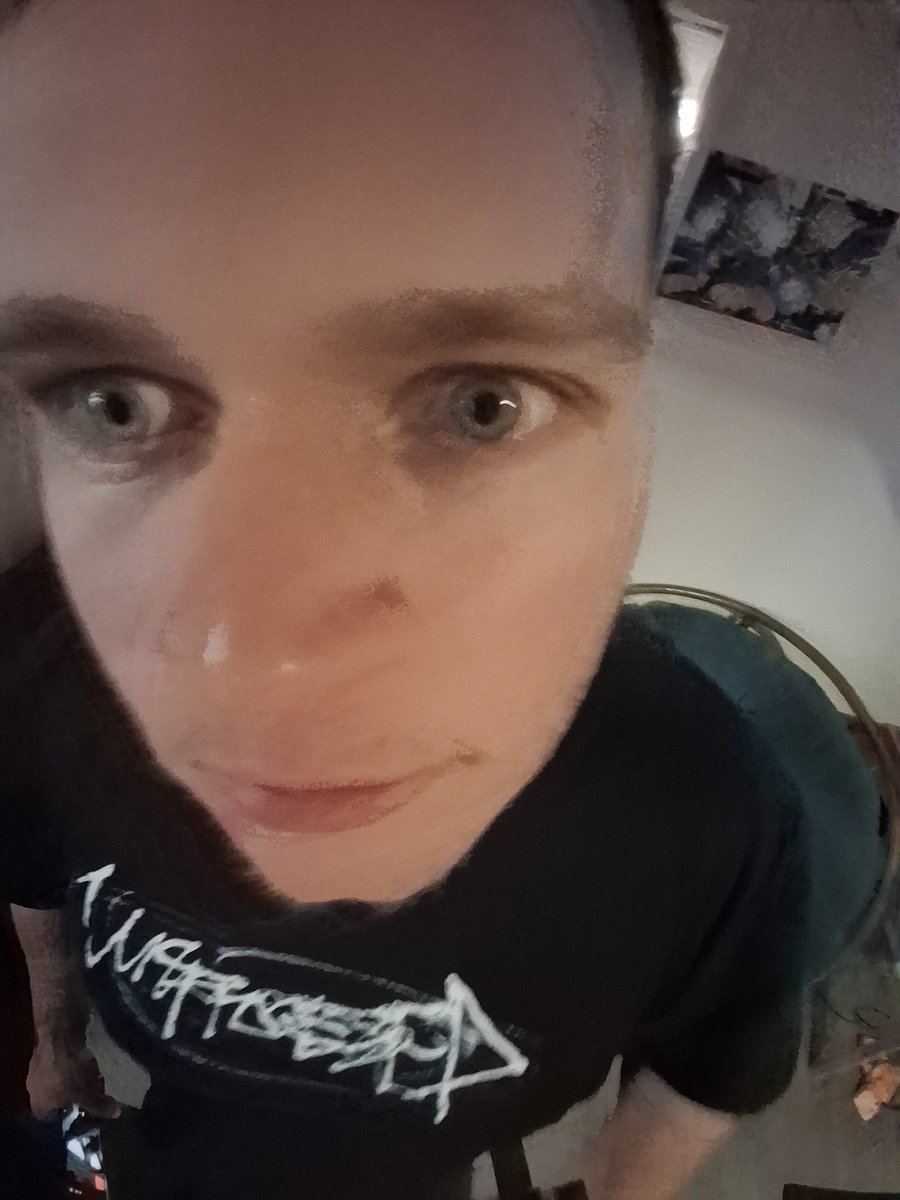 Linus Meningitus tweet media