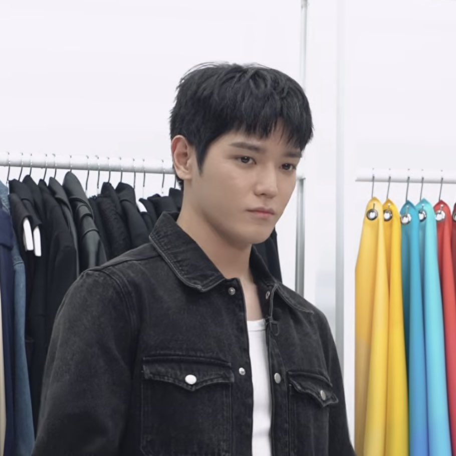 how does taeyong look even more beautifully riceball-shaped and cutieful than ever before. how does he keep outdoing himself. can science explain this?