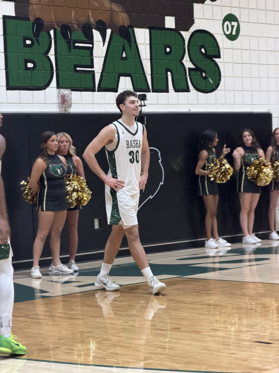 JUSTCHILLY's tweet photo. 2026 AZ Open Division Basketball

Basha has some ballers!! 

But forward Maddox Lazor was a HUGE reason for tonights win.. He was competing for everything off the glass, and I thought was great helping and challenging on defense.. https://t.co/ZFD807f9x9