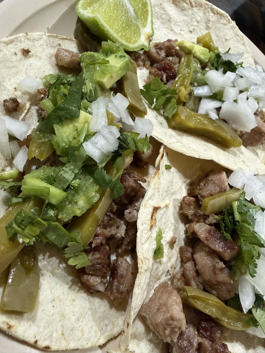 Xohernandeze's tweet photo. Food porn!! 🌮 https://t.co/ZSId46kYkz