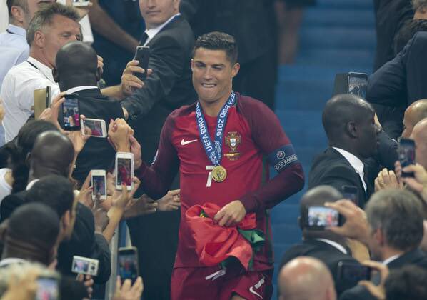 RonaldoArchive7's tweet photo. https://t.co/5cguQQduoJ