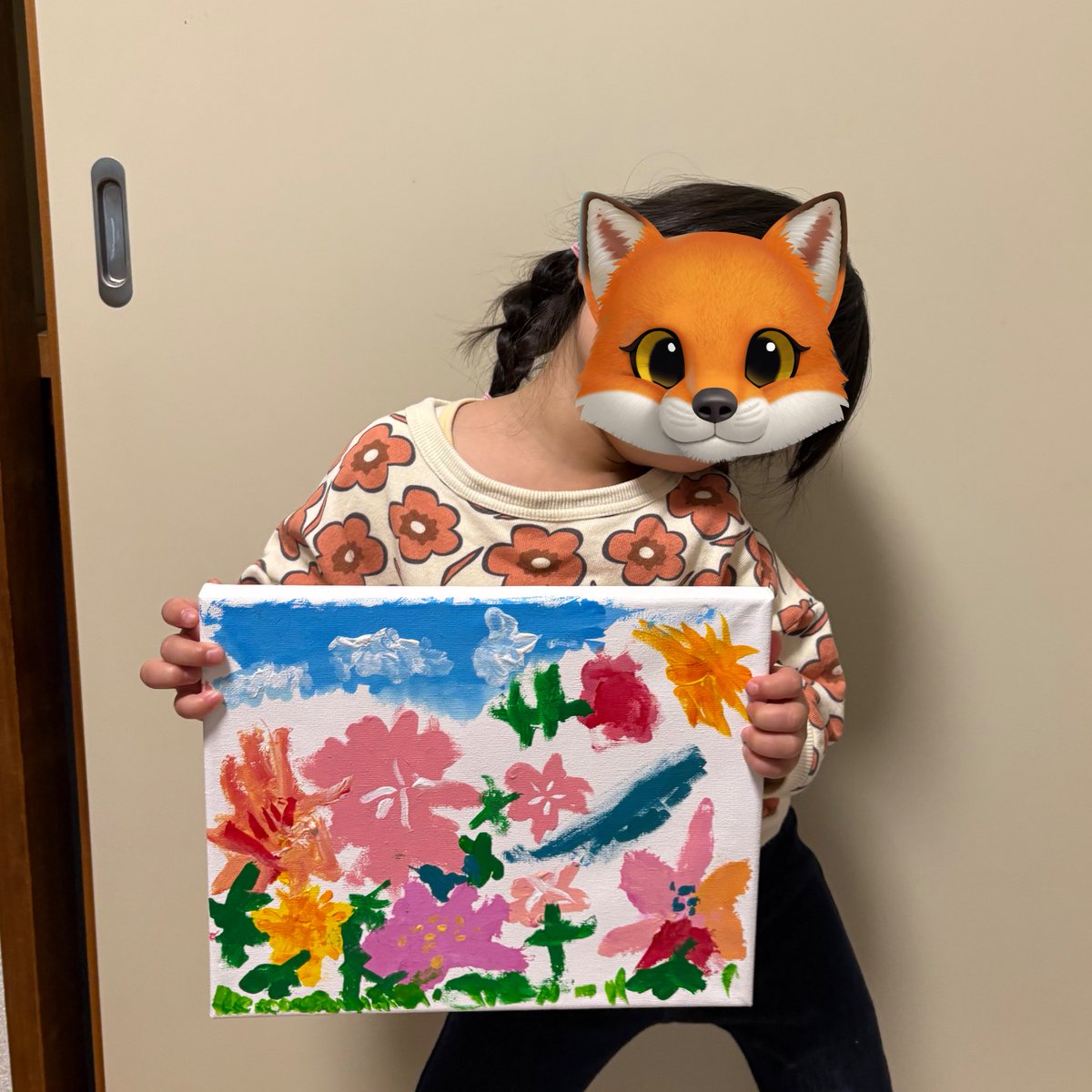aka_kin_iro's tweet photo. 娘が描いたアクリル画
タイトルは「公園」とのこと

娘は自分がキャビンカンパニーさんのメンバーだと思っているらしいw https://t.co/9kWR9kLXe5