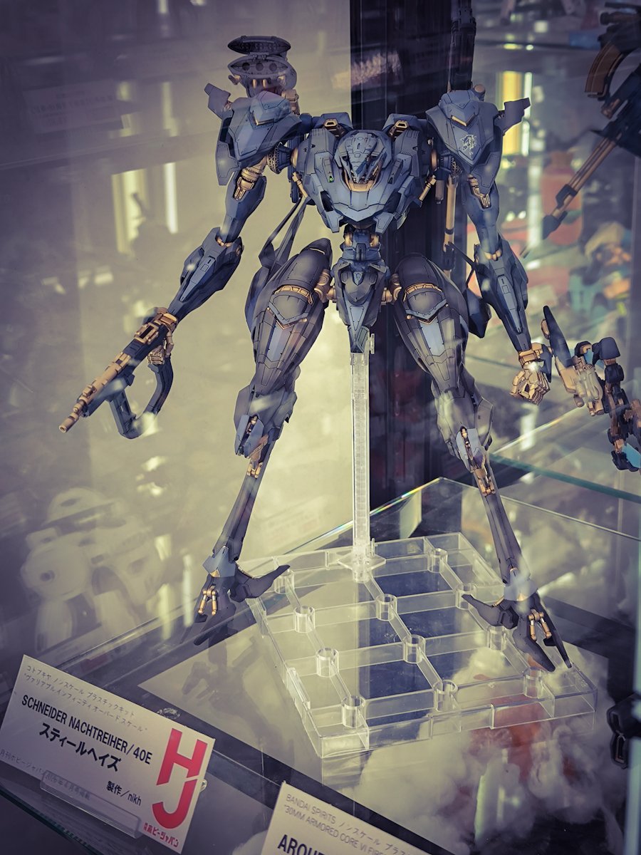 ニキ氏のスティールヘイズ見てきた！前回の30MSは周りのディスプレイもあり「思ってたより小さい！」ってなったけど今回は「思ってたよりでっかい！」だった。