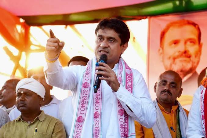 सत्य परेशान हो सकता है, पराजित नहीं, भारतीय युवा कांग्रेस के राष्ट्रीय अध्यक्ष श्री <a href="/UdayBhanuIYC/">Uday Bhanu Chib</a> जी की रिहाई '

सत्यमेव जयते 💪🏻🇮🇳