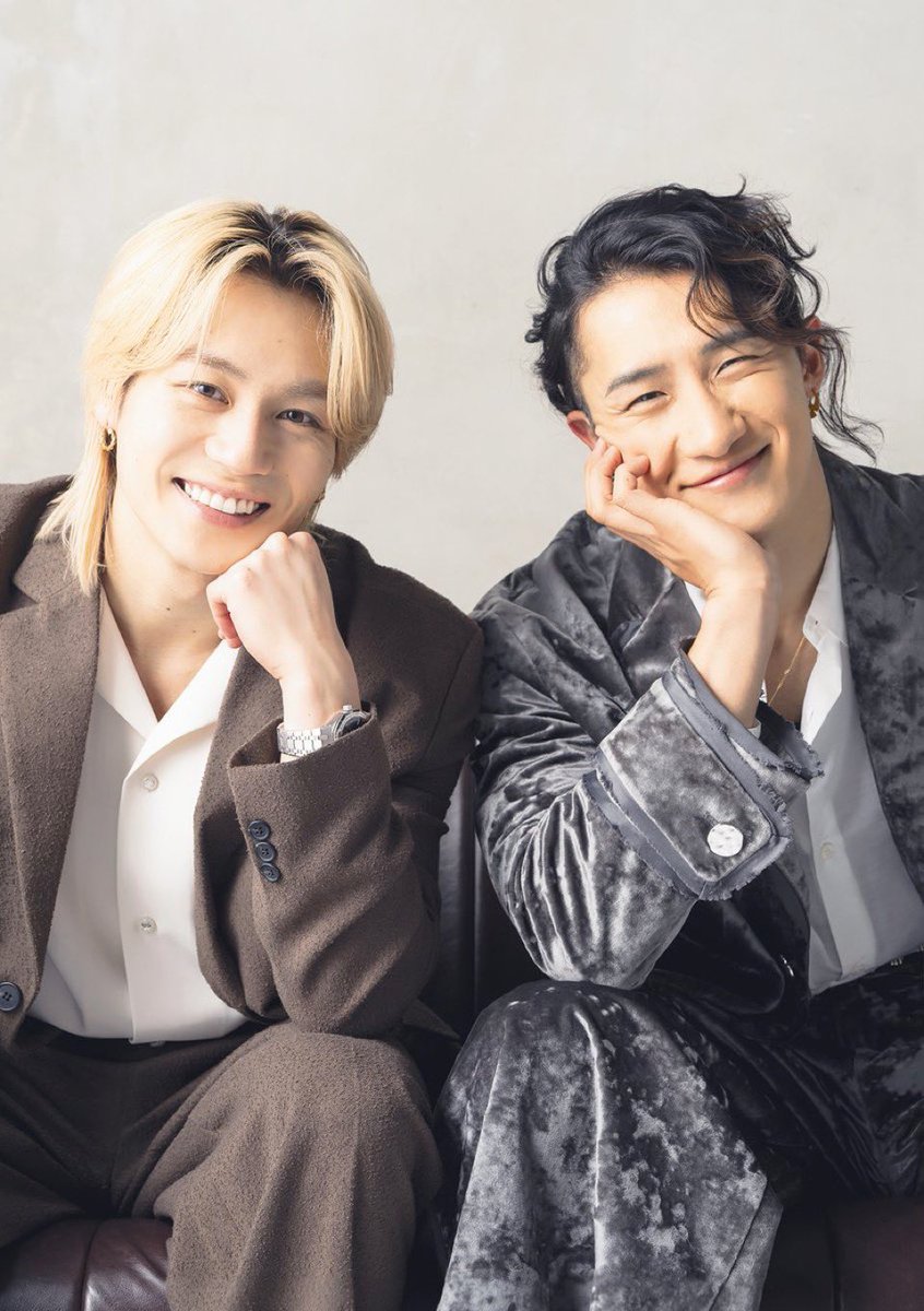 fan_tj__info's tweet photo. 📢表紙カット公開

3月5日発売「STAGE navi vol.109」の表紙カット解禁！
#岩本照 × #松田元太 が表紙を飾ります✨

宮舘涼太の特集や、
作間龍斗 × 千井野空翔 CLOSE UP “S” も掲載。
ファン必見の内容です💎

▼ご予約・詳細
https://t.co/7wtPB8utlH

#SnowMan
#TravisJapan https://t.co/oS8T072CvN