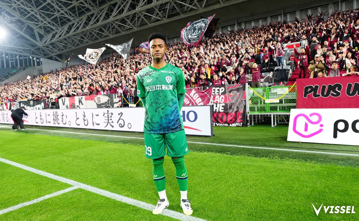 昨日の試合後、オビ パウエル オビンナ選手(@powell_obi)がゴール裏に