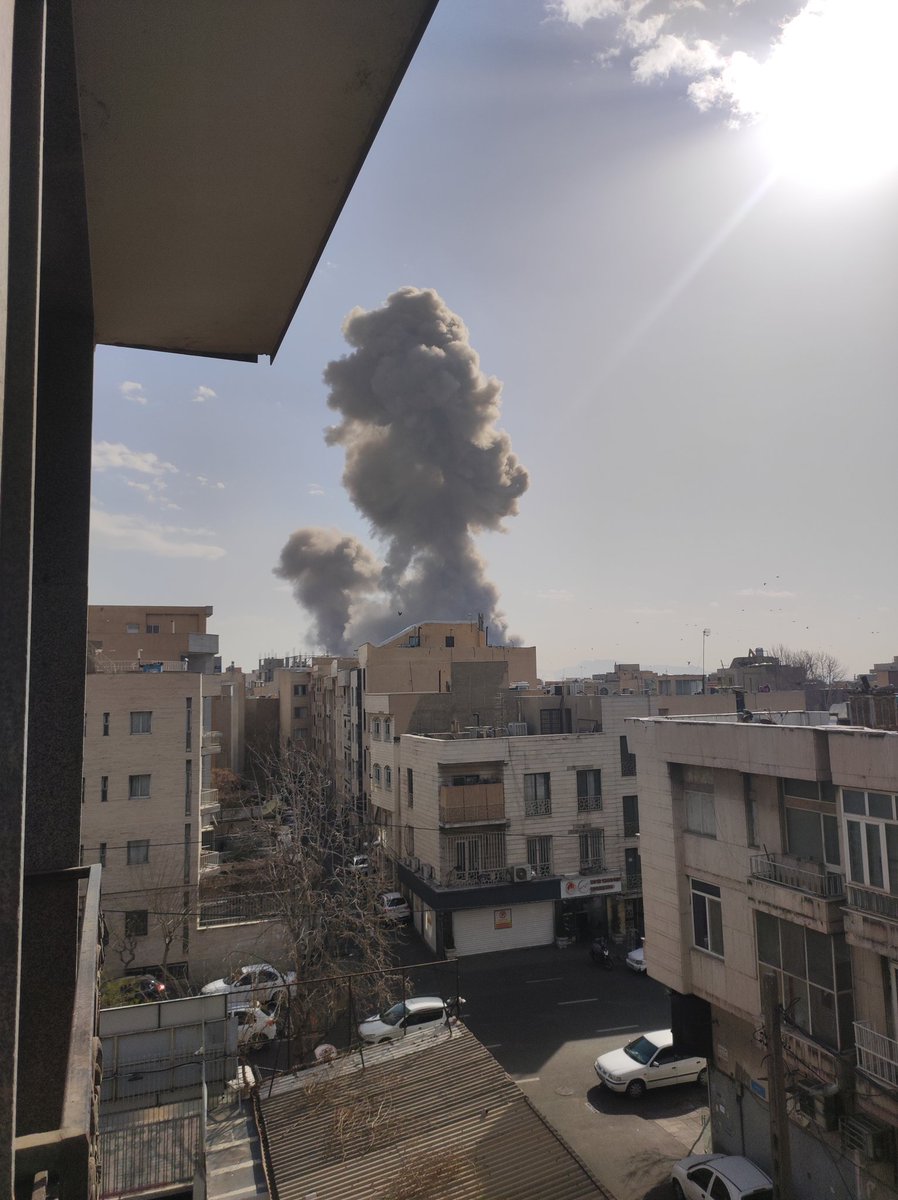 امین tweet media