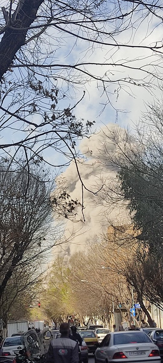 بزرگ آقا tweet media