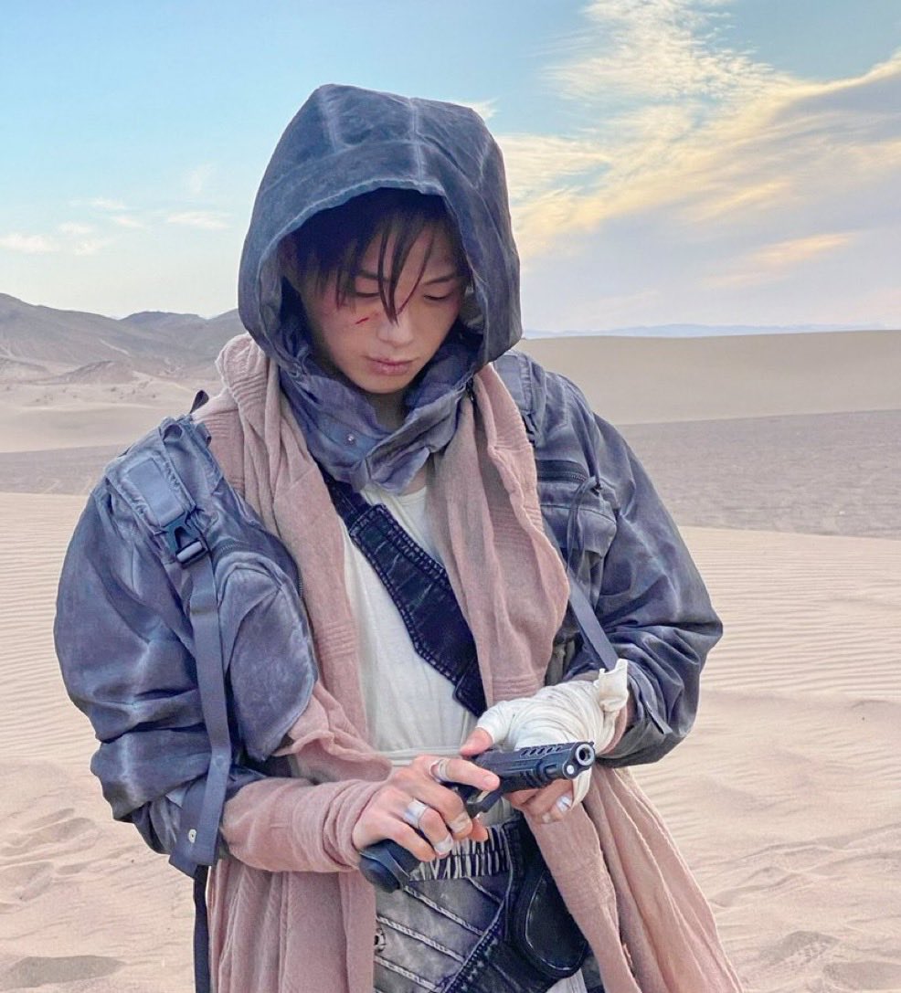 ก็เคยยิงปืนกลางทะเลทรายมาก่อนอ่ะเนอะ