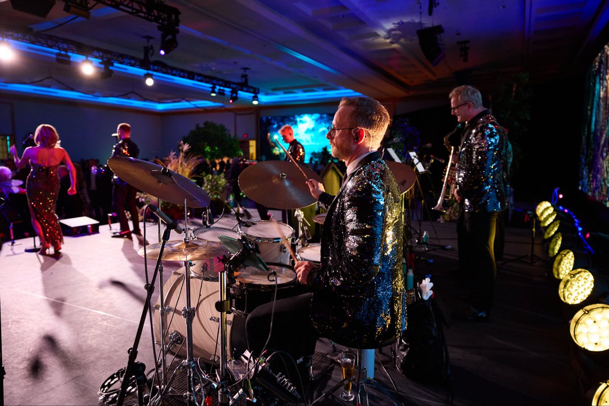 FAMOUS PLAYERS BAND tweet media