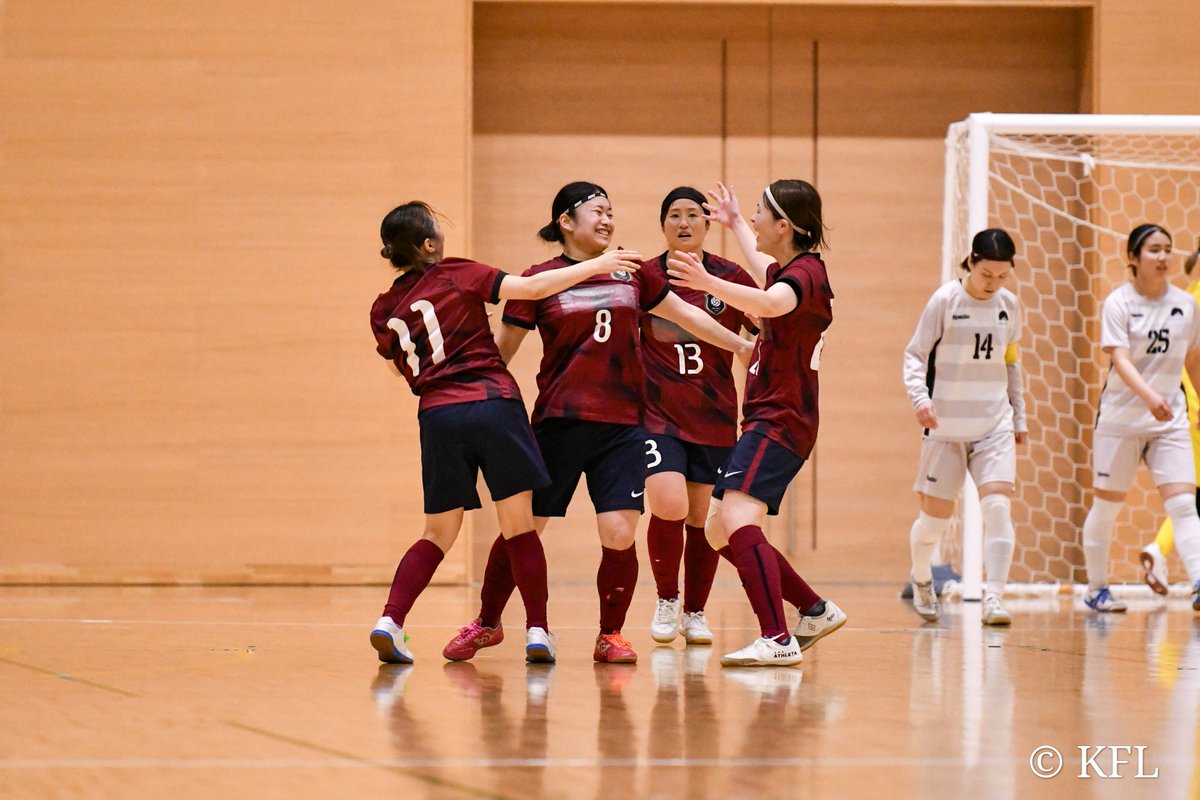 KWFLPR's tweet photo. 第17回関東女子フットサルリーグ 入替戦
開催日:2026年2月28日(土)
会場:日環アリーナ栃木サブアリーナ
■第2試合（12:44K.O.）
ブラジニア・フットサル・レディース 1-2 アルスウィータレディース
⚽得点者⚽
ブラジニア∶古藤
アルスウィータ:中山、紙谷

#関東女子フットサルリーグ
#ATHLETA
#SFIDA https://t.co/NMvpHRdeOG