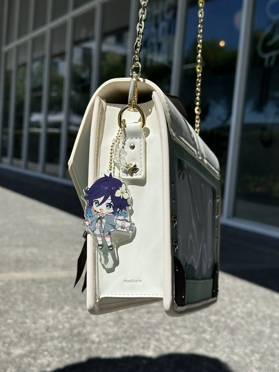 aezer_official's tweet photo. venti impression themed series sling bag available at https://t.co/jdsNeeoXDr 🍃 https://t.co/7zPnTa6Vz2