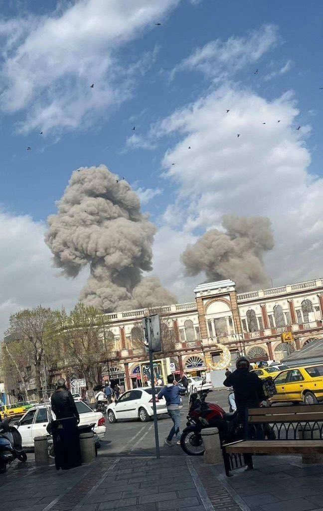 ریحانم tweet media