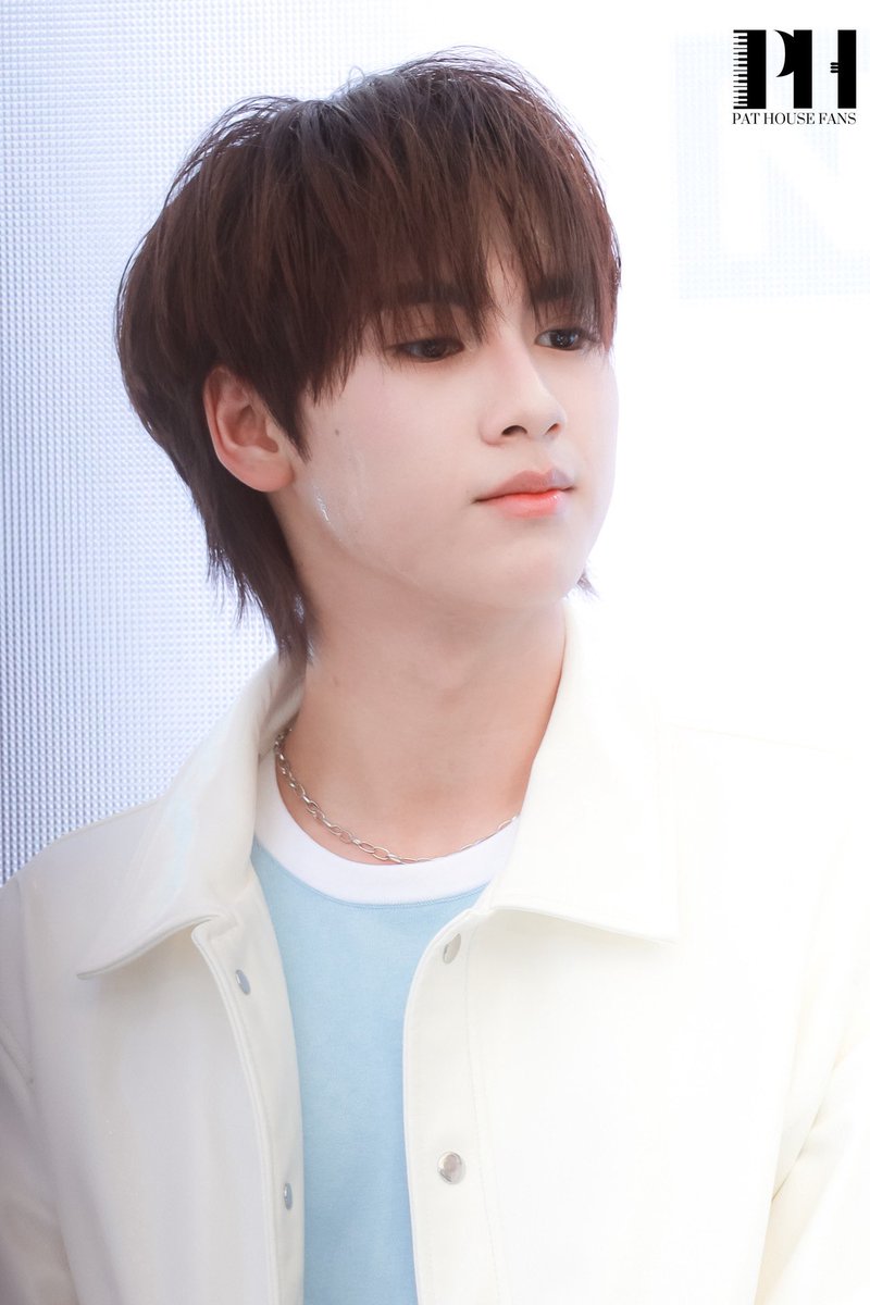 พาสุดหล่อมาทักทายมาเทอร์ค้าบบ🩷🫣

#EffaclarxRyujinPatji 
#EffaclarxDMD
#chira_patt <a href="/chira_patt/">pat(ji)</a>