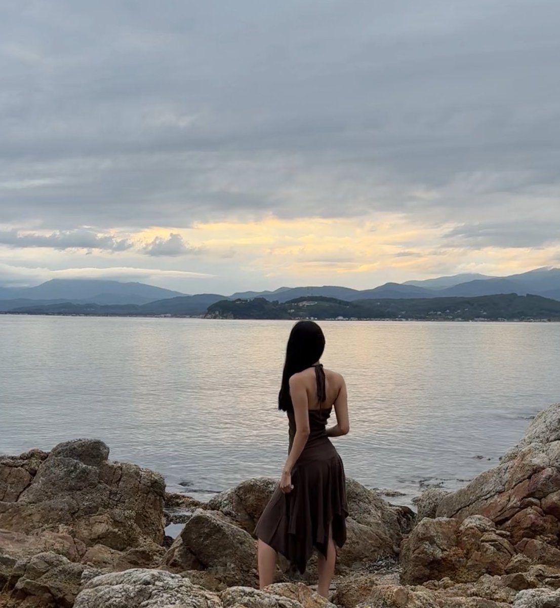 gm 🤍 world peace 🌍