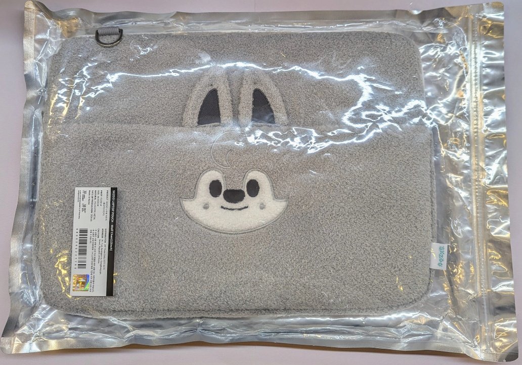 💖通信販売情報💖 Stray Kids WolfChan BangChan SKZOO LAPTOP POUCH