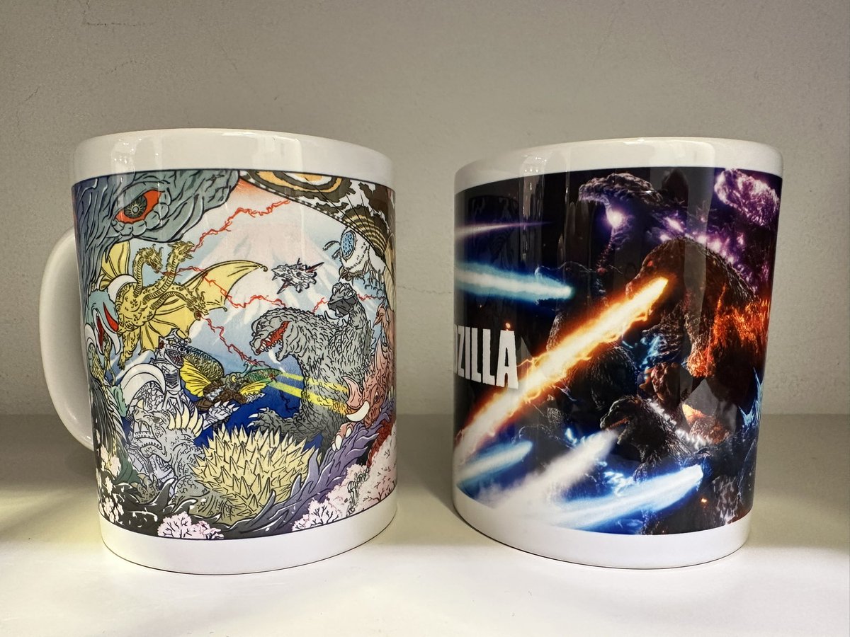 商品情報】 怪獣たちの迫力をそのままマグカップに✨ 只今販売中の