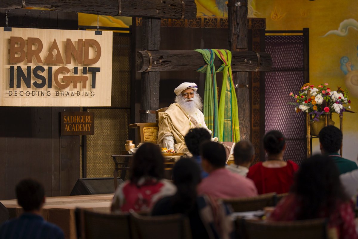 Sadhguru tweet media