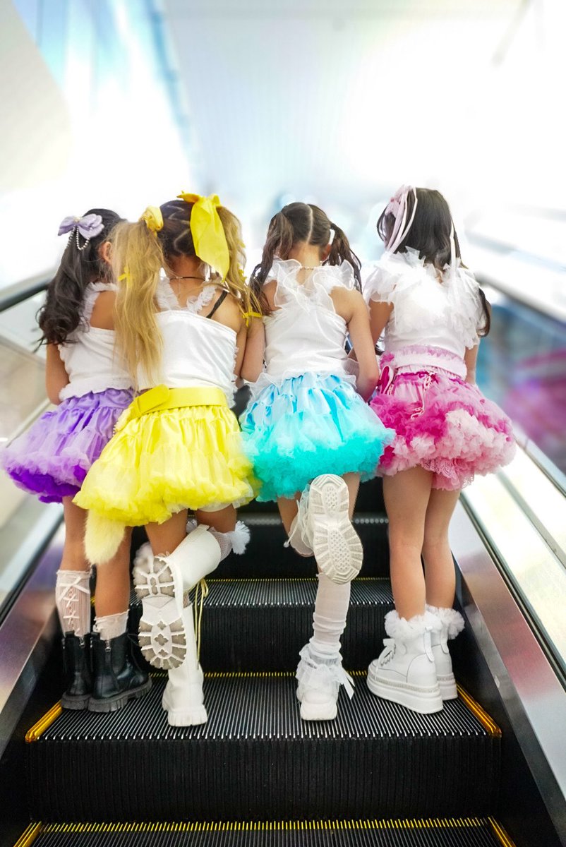 ☆ピュアライブ☆に向けて
🩷 💛 🩵 💜
<a href="/Alicegirlsf4/">Alice girl'sＦ4</a> 個人練習がんばり中✨️
🩷 💛 🩵 💜

⚠️チケットまだの方
お急ぎくださーい‼️

4人のお衣装もお楽しみに𐔌ᵔ꜆ ܸ•⩊•ᵔ 𐦯꜆🎶💕

そして‼️
物販もあります♡
可愛いアイドルお衣装で撮れるのは秒撮だけ♡
お待ちしてます🐱💕
@purefulphot