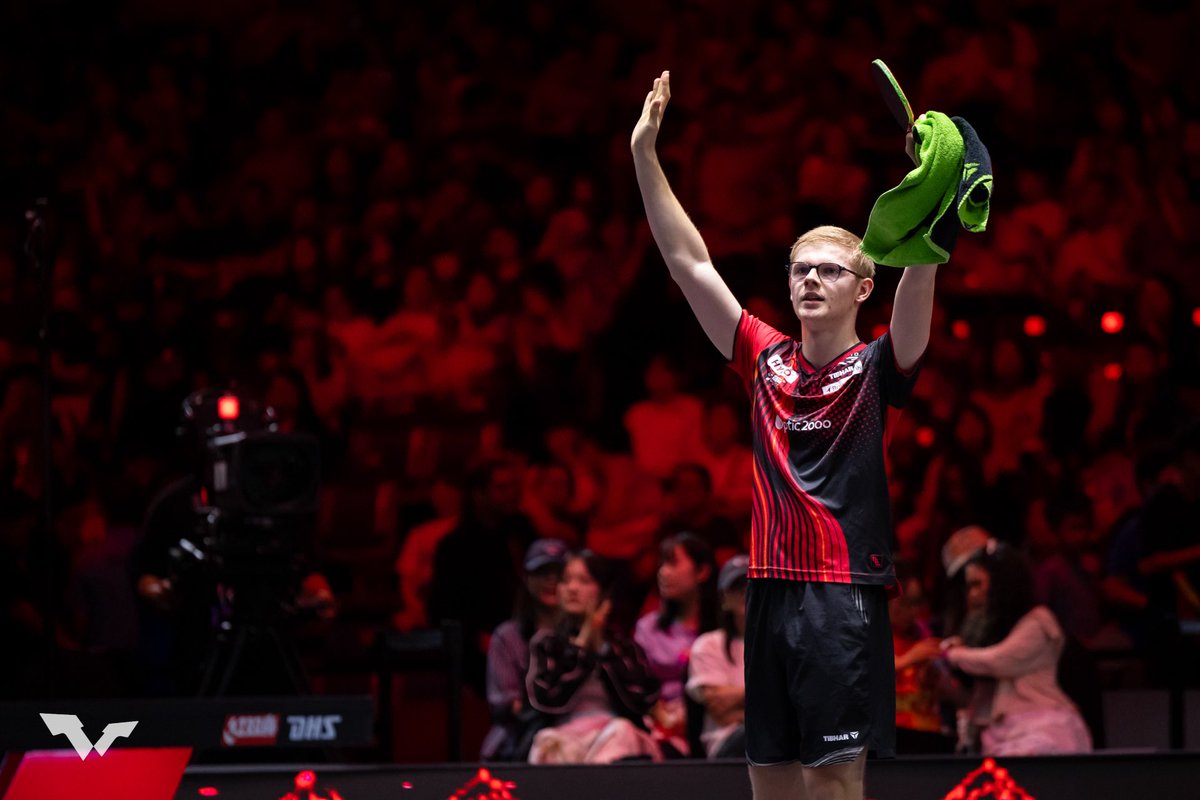 Pour la cinquième fois consécutive, un Français est en demi-finale d’un Grand Smash :

🇸🇬Singapour 2025 : Alexis Lebrun🇫🇷

🇺🇸US 2025 : Félix Lebrun🇫🇷

🇪🇺Europe 2025 : Simon Gauzy🇫🇷

🇨🇳China 2025 : Félix Lebrun🇫🇷

🇸🇬Singapour 2026 : Félix Lebrun🇫🇷

C’est STRATOSPHÉRIQUE ! 🤯🤯🤯