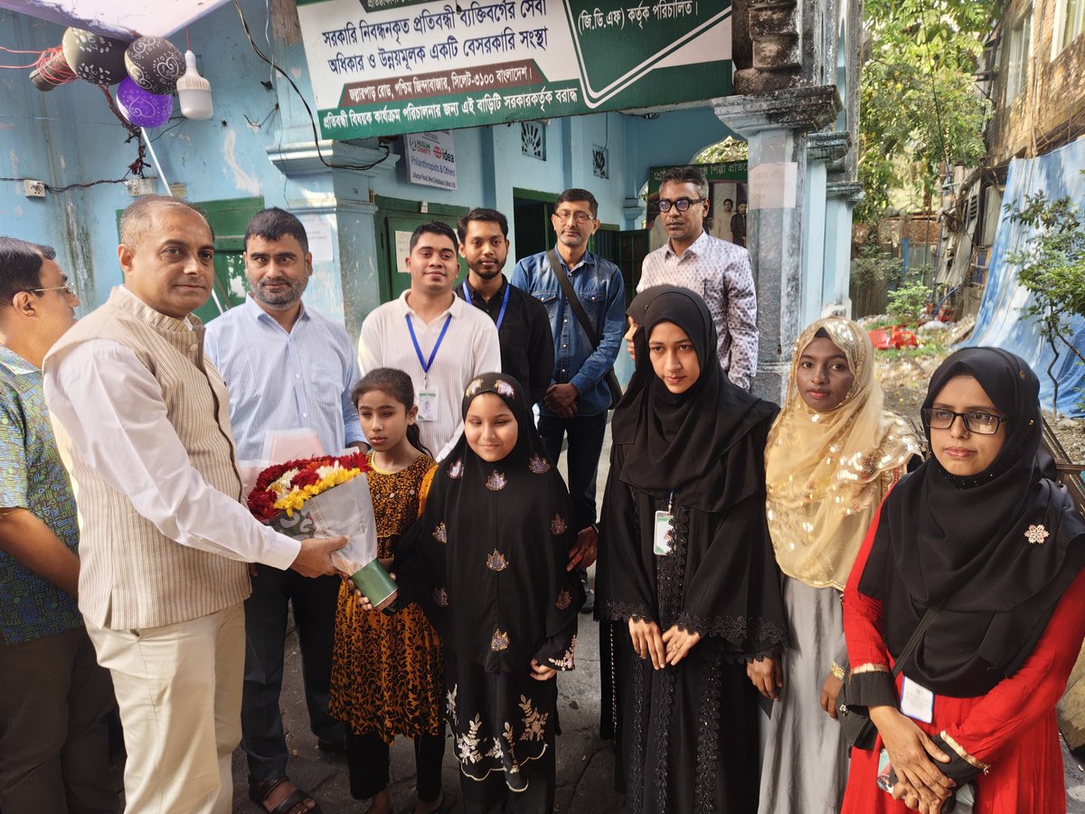 ahcisylhet's tweet photo. AHC Aniruddha Das was chief guest at a discussion meeting organized after visiting the GDF-DCEF School for the Visually Impaired, run by the Green Disabled Foundation #GDF, Sylhet. He praised the students' talent and morale. 1/2
@MEAIndia
@ihcdhaka https://t.co/iZKqHFbjGP