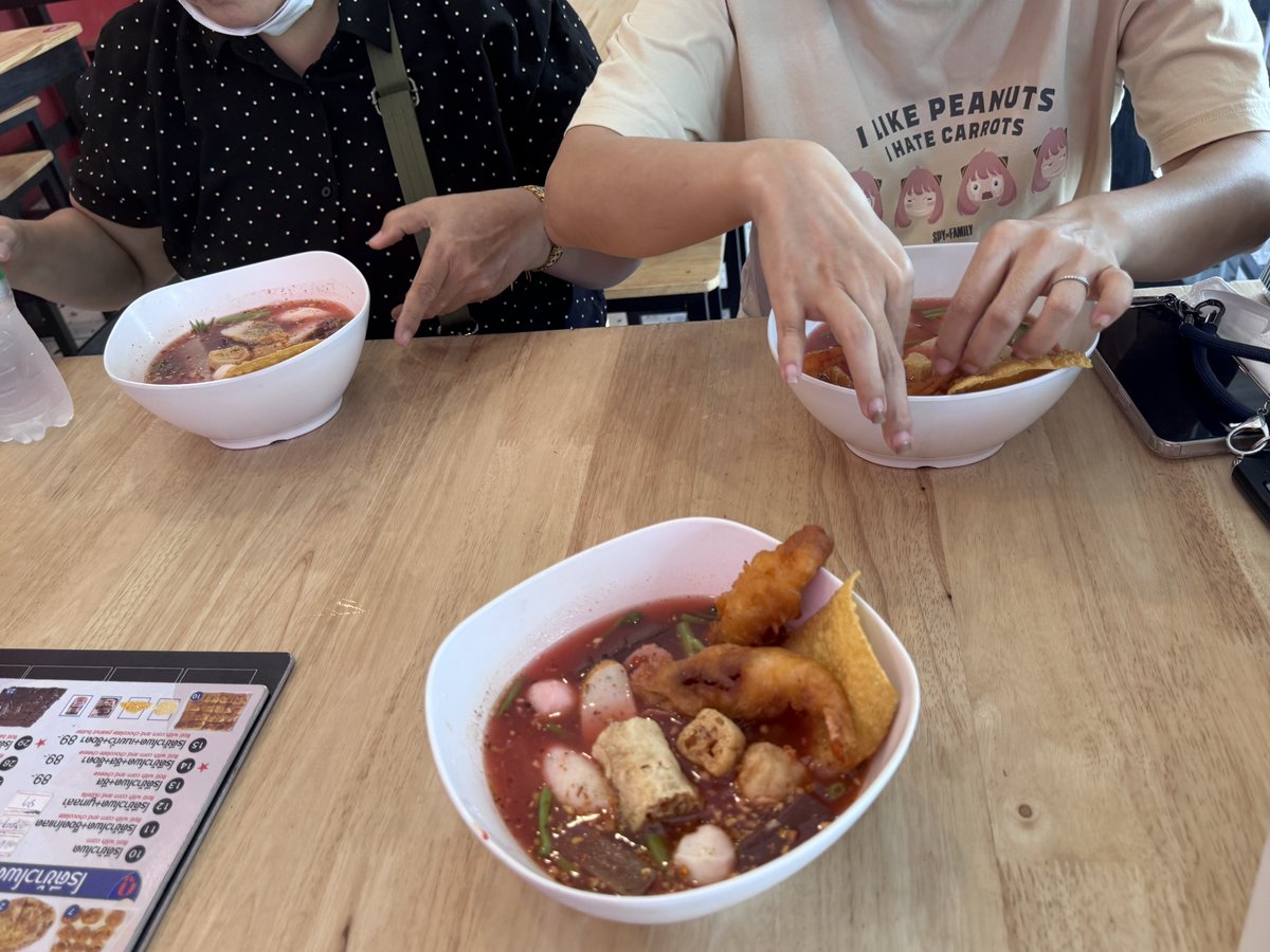 今日はイベントないので家族でランチ