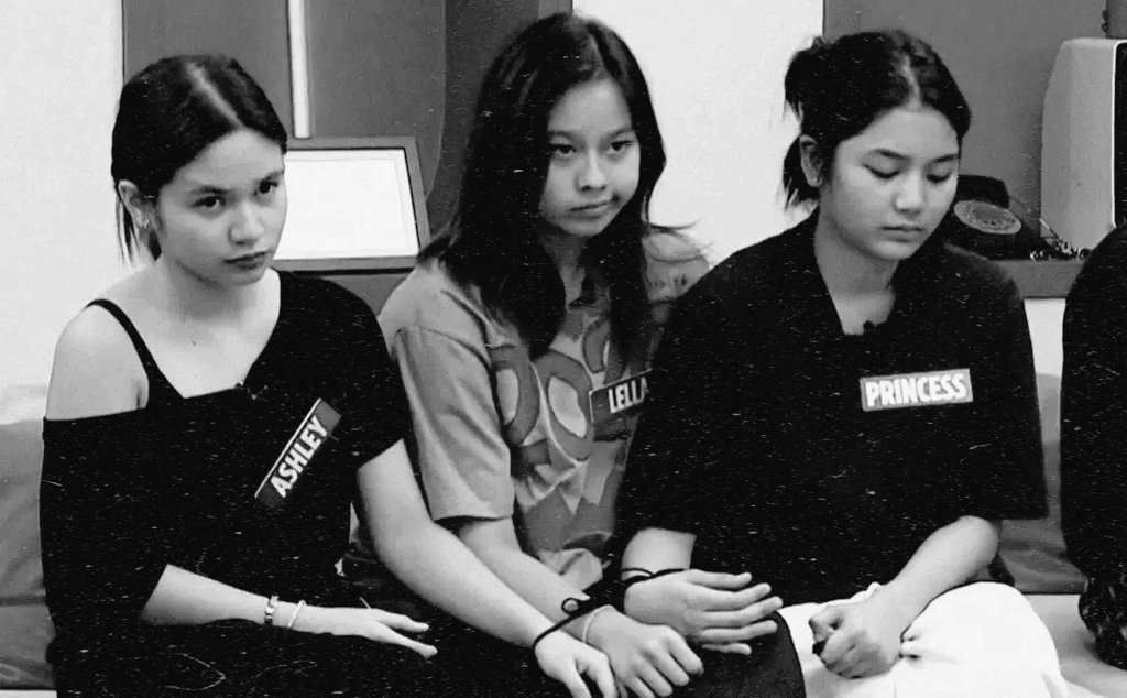 ishinnn2_'s tweet photo. I hope the outside world will be kinder to this girlie, PRINLEYLA. Having each other is already a win. I truly hope their friendship won’t be ruined by the noise of the outside world. Some connections are too genuine to be affected by negativity. 🧿☘️✨💫

ASHLEY ULTIMATE NIGHT https://t.co/FasUMk88l3