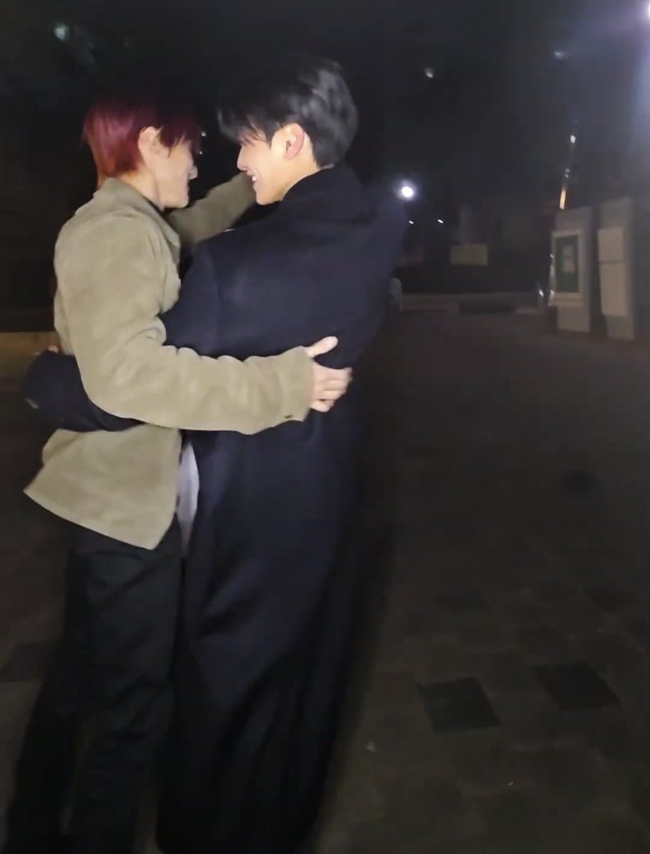 starshapedfluff's tweet photo. yeah….. #woosan4ever https://t.co/0d5qT7WZDa