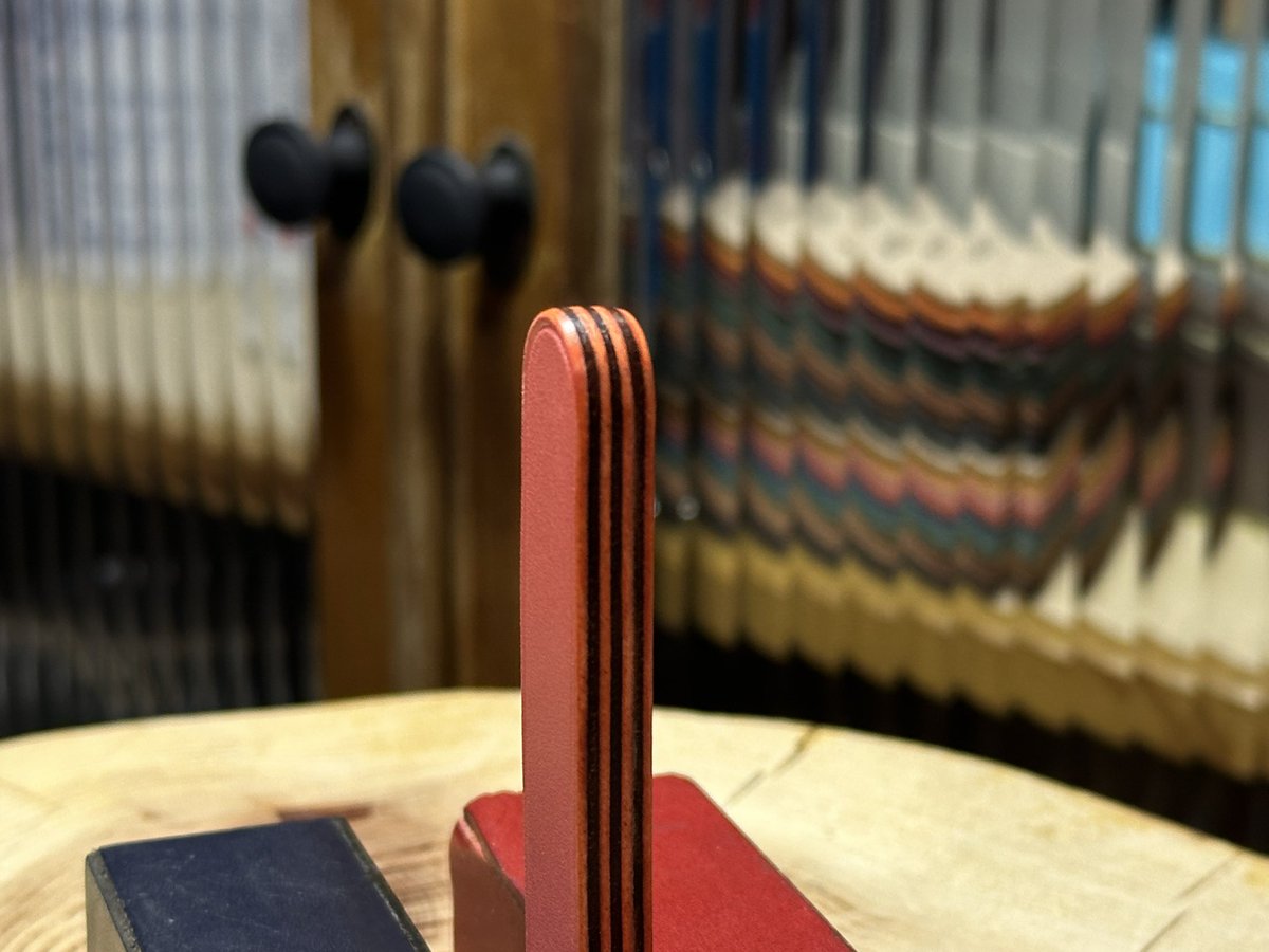 twi_hiro's tweet image. 新作キーリング。なめてた。めっちゃ難しかった💦

#レザークラフト #leathercraft #キーリング #キーホルダー