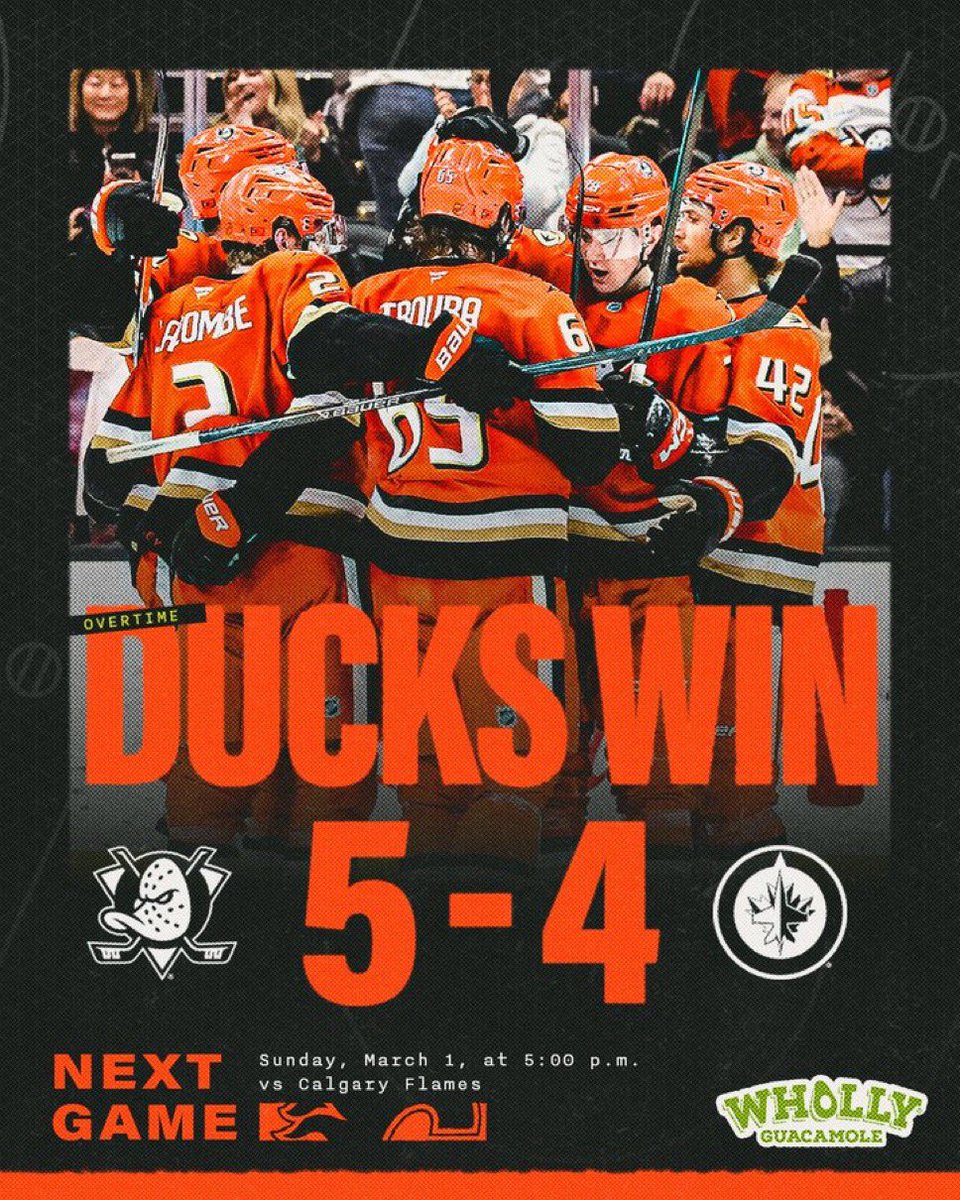 FIRSTLADYNHL tweet media