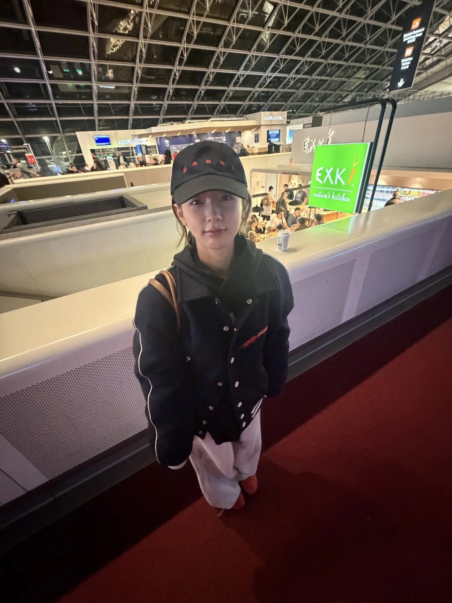 yejjo_'s tweet photo. 🫳🫳🫳🫳🫳🫳🫳🫳🫳🫳 https://t.co/wrosncd4yR
