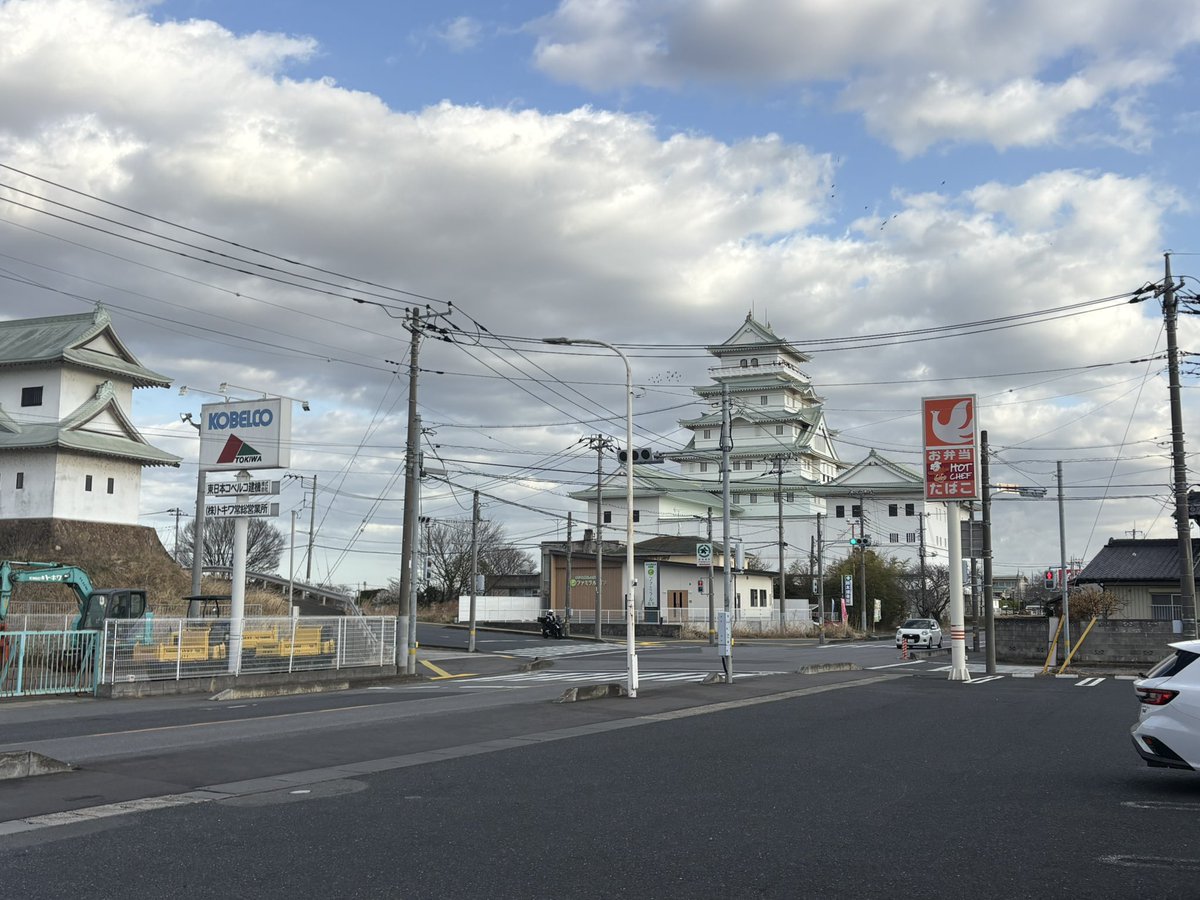 お城の見えるセコマ