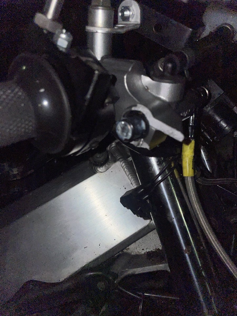 ユウリ tweet media