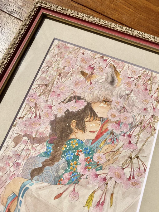 #春継ぎ 展示作品紹介⑩ 『めでたきこと』(2024年3月制作) 『大輪の華と』(2022年7月制作) 自創作まつリごとシリーズの主人公つきみとヤヅチ。枝垂れ桜の中の穏やかな二人、花火に見惚れる二人。 四季の風景と心情を組み合わせた作品です。