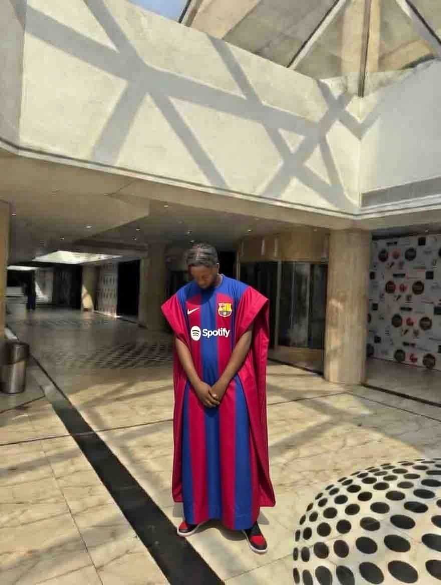 Good morning Barcelona fans and FT 

Kings play today 💙❤️