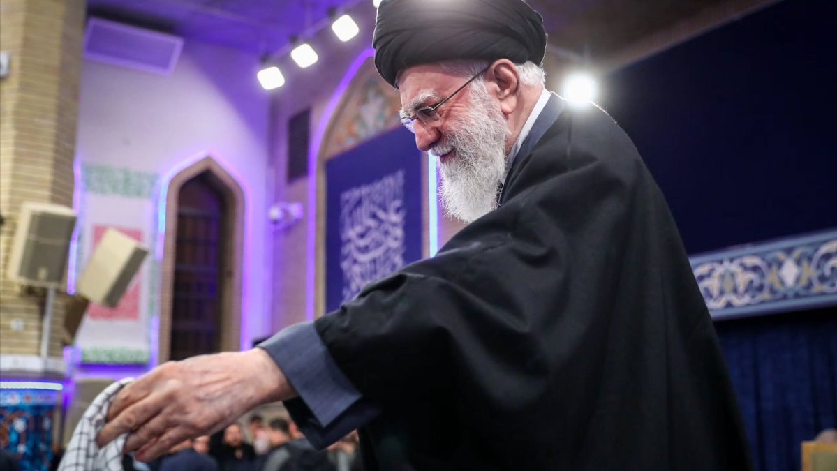 اللهم اجعله في درعك الحصينة التي تجعل فيها من تريد.