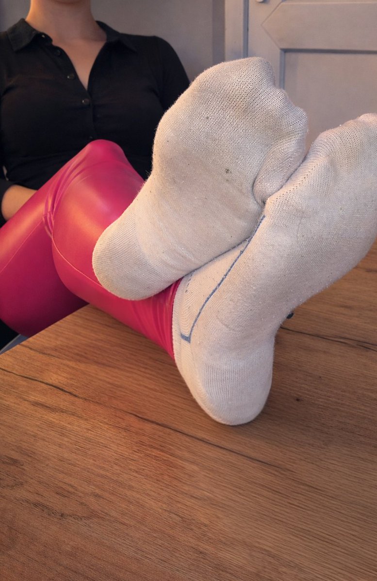 Princess Angie tweet media