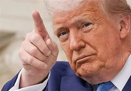 So Clinton testifies on Friday about Epstein and the Democrats demand Trump appear to answer questions...

As if by magic around 12hrs later Israel and the US begin bombing Iran

Nothing to see here