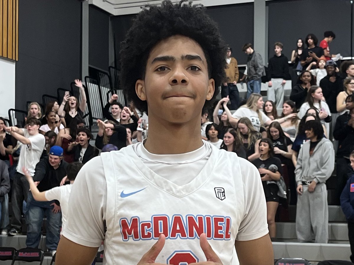 PrepHoopsOR's tweet photo. Big time play off the bench today from Cam Davis. The McDaniel junior guard was super active on both sides of the floor, attacking the basket and drawing all sorts of contact, and hitting the boards hard. He finished with 15 points, shooting 7-10 FTs, and grabbed 6 rebounds. https://t.co/7vOjJaG0Jk