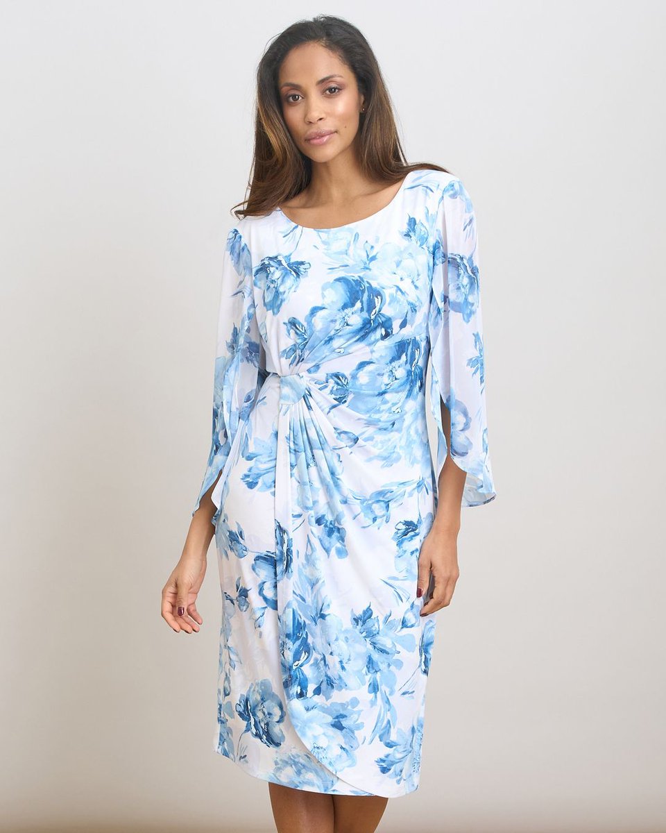 Floral days ahead 🌼🌿 Let the spring/summer wardrobe begin!
Shop now: buff.ly/DmwxjBf