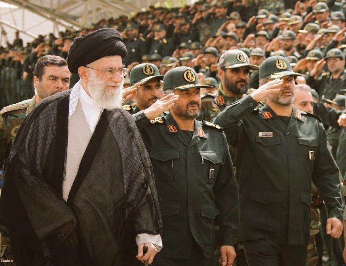 بإذن الله تعالى ستنتصر #إيران ،،،
دعواتكم في هذا الشهر الكريم بأن يتم تدمير #إسرائيل و #أمريكا  .