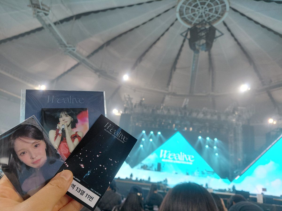 caribou021083's tweet image. 웬디 다살자 앙콘 사운드체크
#wendy #wealive #likewater #wealiveencore